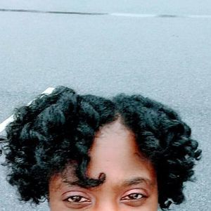 Meet your Posher, Laurel